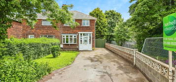 3 bed semi-detached house for sale