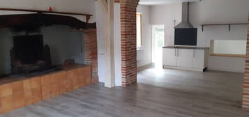 Maison de Campagne T6 + 2500 m2 de terrain arboré et clôturé