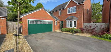 4 bed detached house for sale