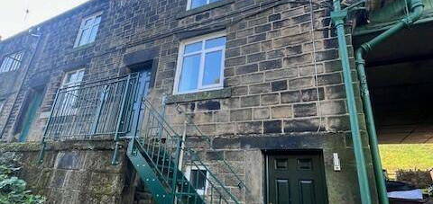 2 bedroom terraced house