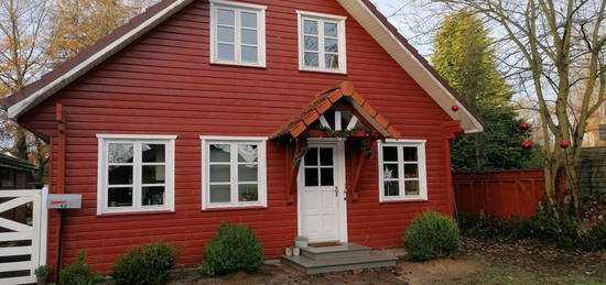 Charmantes Haus/Wohnung mit Garten zu vermieten