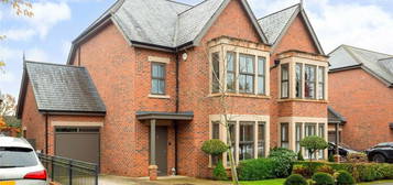 4 bedroom semi-detached house for sale