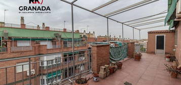 Ático en venta en calle Doctor Sánchez Mariscal, 5