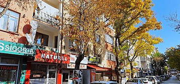 KONEX'TEN ZAFER'DE KOSKİ ARKASI TEMİZ 2+1 EŞYALI KİRALIK DAİRE