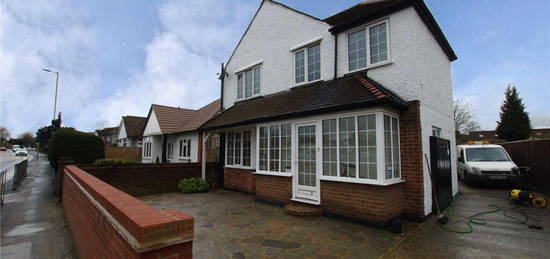 3 bedroom detached house