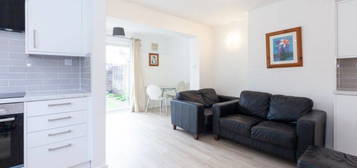 Shared accommodation to rent in New High Street, Headington, Oxford OX3