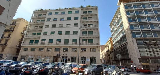 Appartamento via Mariano Stabile 261, Politeama - Ruggiero Settimo, Palermo