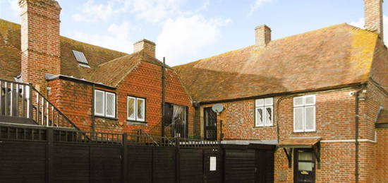 Flat to rent in Chestfield Golf Club Chestfield Road, Chestfield, Whitstable CT5