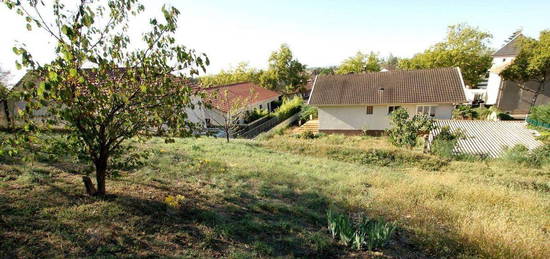 Maison 3 chambres 109 m2 a Chassieu le haut sur 1010 m2 de terrain