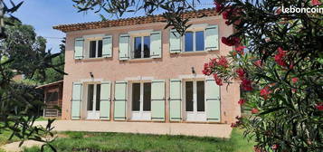 Villa 134m2 - 5 chambres sur terrain 726m2 DRAGUIGNAN