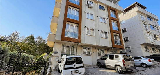 GEBZE BARIŞ MAHALLESİ GENİŞ KULLANIŞLI 2+1 SATILIK YÜKSEK GİRİŞ.