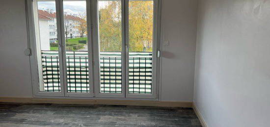 Appartement F3 - loyer chauffage compris