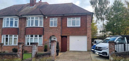 4 bedroom semi-detached house for sale