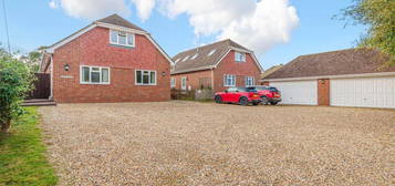 4 bedroom detached house to rent