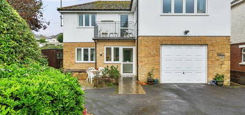 2 bedroom detached house for sale