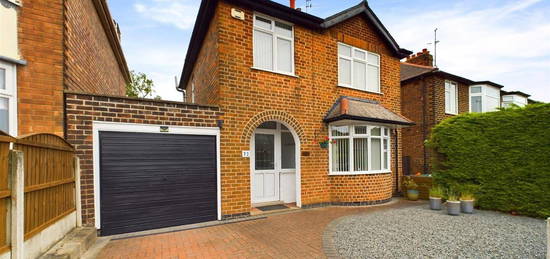 3 bed detached house for sale