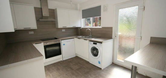 Terraced house to rent in St. Leonards Road, Colchester CO1