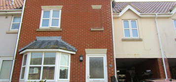 3 bedroom semi-detached house