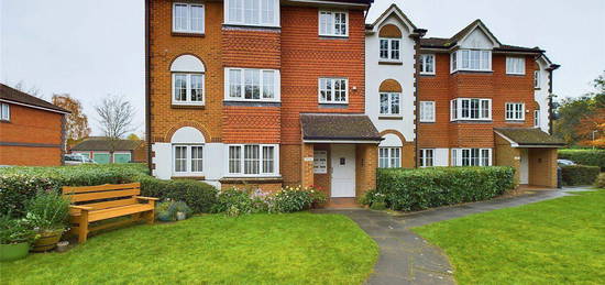 Flat for sale in Amethyst Lane, Reading, Berkshire RG30