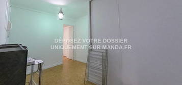 Location appartement 5 pièces 9 m²