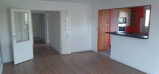 Appartement T4 80m², St-Martin-du-Touch (31300)