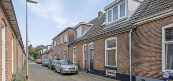 Ooievaarstraat 24