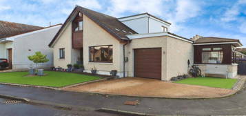 6 bedroom detached house for sale