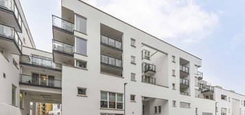 Flat for sale in Point Pleasant, London SW18