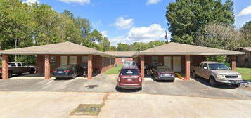 66 Pinto Trl Apt E, Greenbrier, AR 72058