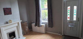 4 bed terraced house to rent