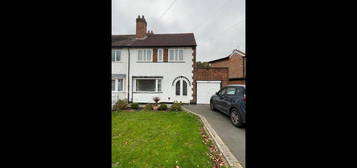 3 bed semi-detached house to rent