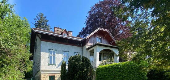 Charmante Jahrhundertwende-Villa auf Südhang im Pressbaumer Zentrum - TEILSANIERT!