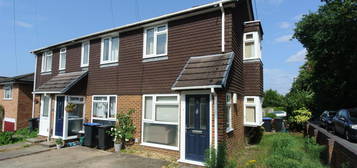 End terrace house to rent in Alexandra Road, Englefield Green, Egham TW20