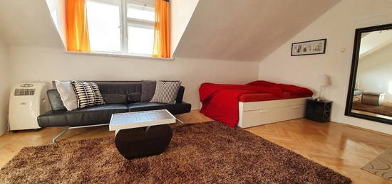 Byt 1+kk, 29 m², Újezd, Praha