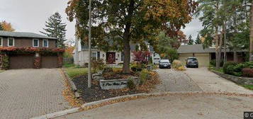 5 Pine Ridge Ln, Brampton, ON L6W 1G6