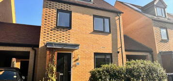 3 bedroom detached house