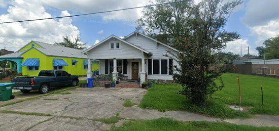 207 S  Holly St, Hammond, LA 70403