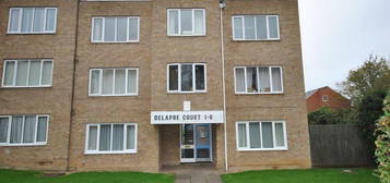 2 bed flat for sale