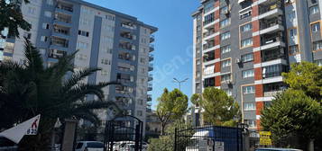 AKINCILAR MAH.SİTE İÇİNDE FULL TADİLATLI ARAKAT 3+1SATILIK DAİRE