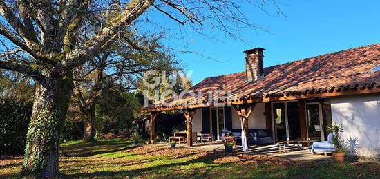 Maison de plain-pied meublée  à louer, 4 pièces, 3 chambres, 118 m²