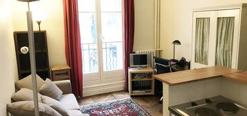 Studio meublé  à louer, 1 pièce, 14 m², Étage 1/4