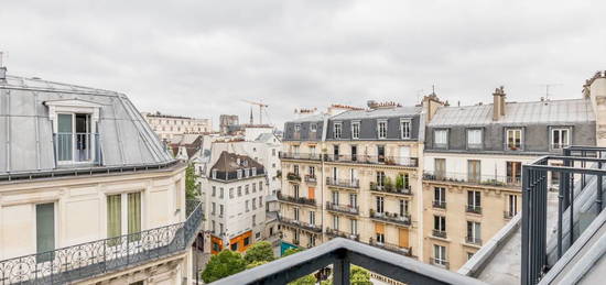 2 pièces, traversant, lumineux au 6ème et dernier étage avec vue sur le Panthéon, Notre Dame et le Sacré Coeur, à 150m du métro Cardinal Lemoine