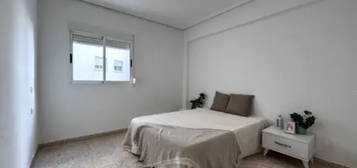 Apartamento en calle Emilio Llopis