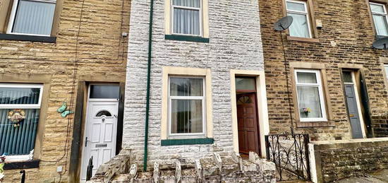 2 bed terraced house for sale