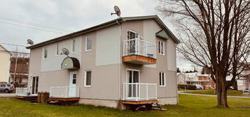 223A - 223D, 6e Avenue
                        Beauceville