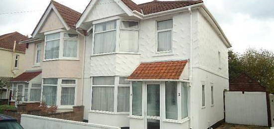 4 bed property to rent