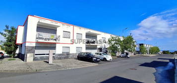 VENDA de APARTAMENTO T3 MOBILADO - junto ao Parque Urbano - Ponta Delgada, Ilha de São de Miguel, Açores