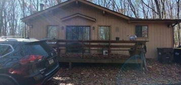 130 Deer Trail Dr, Saylorsburg, PA 18353