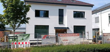 Stilvolle Dachgeschosswohnung in Neuhof Zentrum