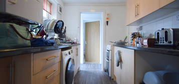 4 bed terraced house to rent